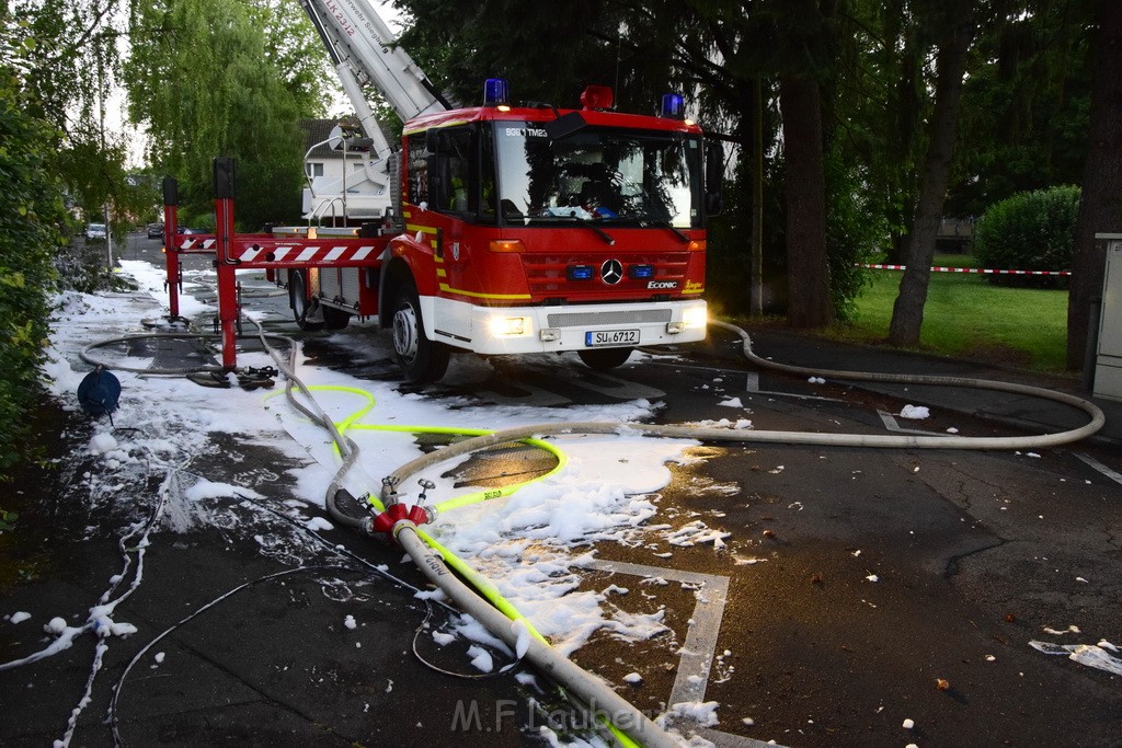 Grossfeuer Einfamilienhaus Siegburg Muehlengrabenstr P0778.JPG - Miklos Laubert